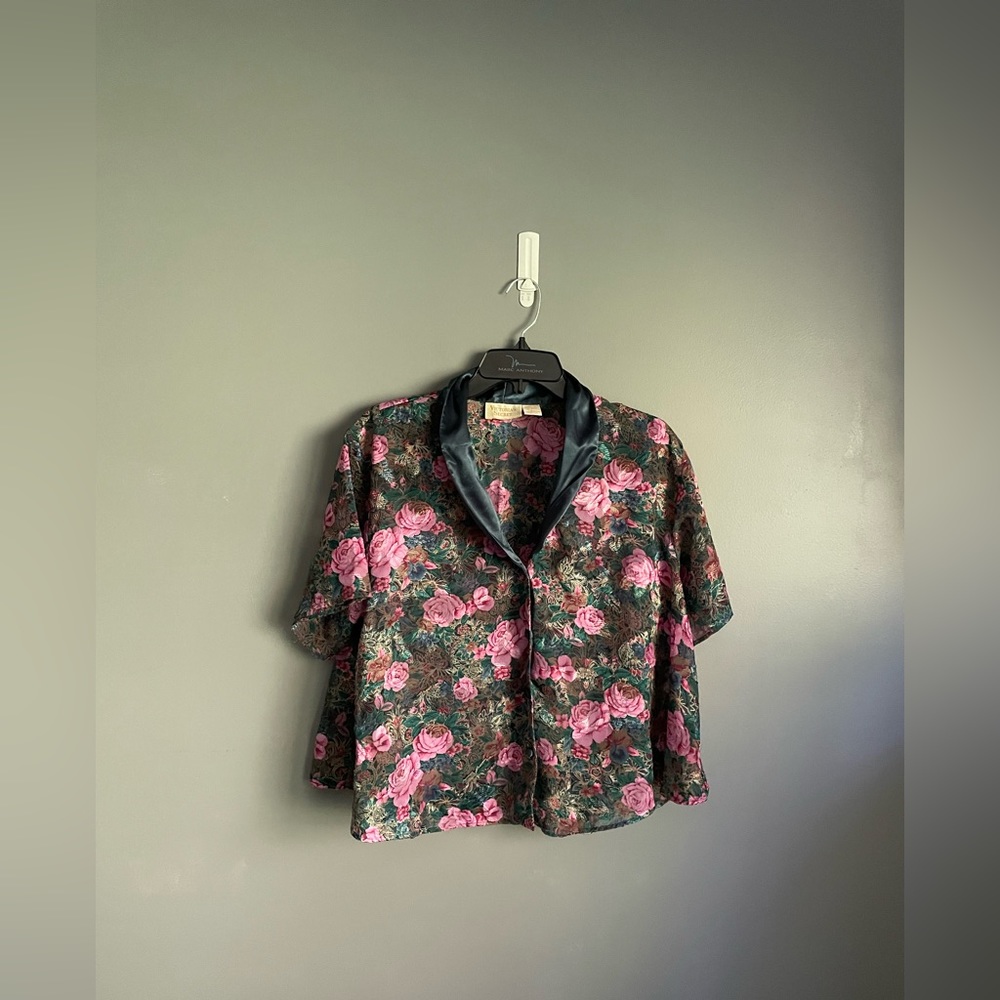 Vintage Victoria’s Secret Gold Label Floral Top Size Large